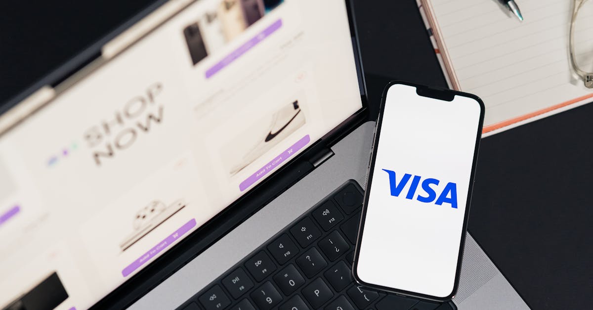 le digital services act (dsa) : un cadre réglementaire européen visant à moderniser et renforcer la responsabilité des plateformes numériques pour un internet plus sûr et transparent.