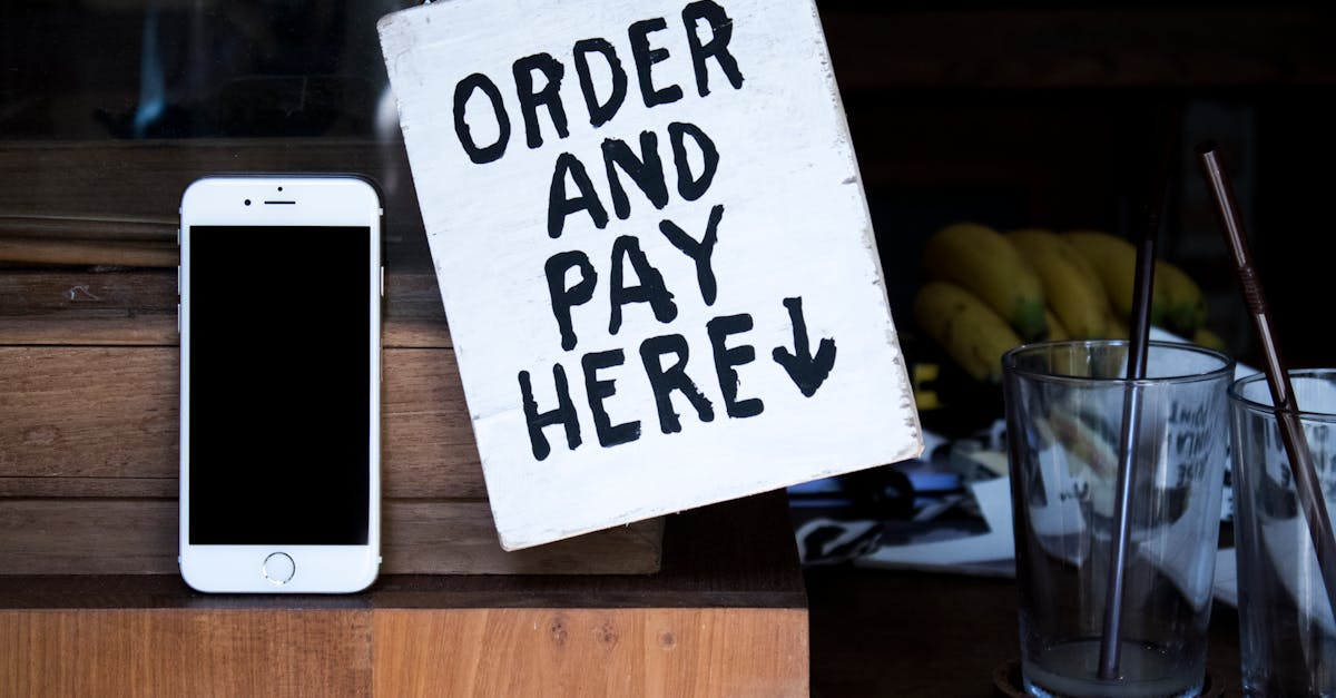 le digital services act établit un cadre réglementaire européen pour garantir un internet plus sûr et responsable, en régulant les services numériques et les plateformes en ligne.