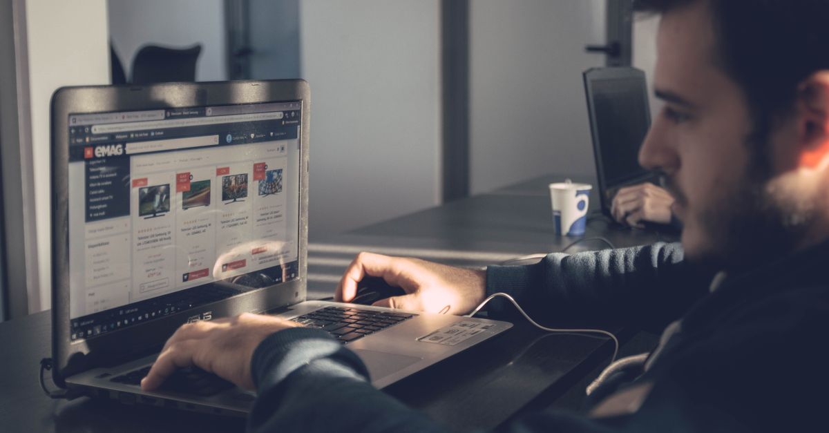 expert en drupal spécialisé dans la création, le développement et l'optimisation de sites web performants et sur mesure.