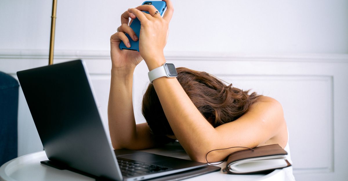 découvrez comment prévenir et gérer la fatigue publicitaire pour optimiser l'efficacité de vos campagnes marketing et maintenir l'engagement de votre audience.
